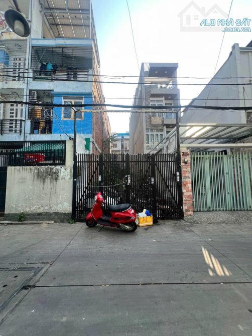 GẤP, GIÁ TỐT - BÁN ĐẤT - KHUÔNG VIỆT - 3P TỚI ĐẦM SEN - 112M2 SỔ ĐẸP, 2MT, HXH TRÁNH