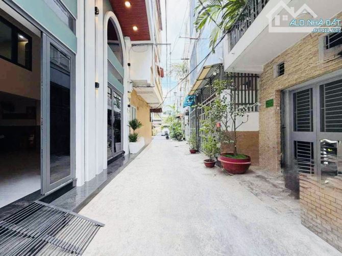 CHDV Khu Vip Quận 3 - Nhà Mới Full Nội Thất - DT ( 6,5*18 ) 5 Tầng Gấp Bán 28,9tỷ.