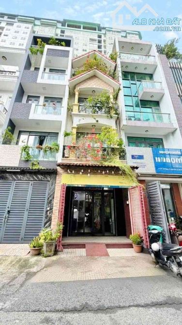 Gần Đầm Sen - Khu Phân Lô Tô Hiệu - Tân Phú - Dt: 4*15m - 11 tỷ 2