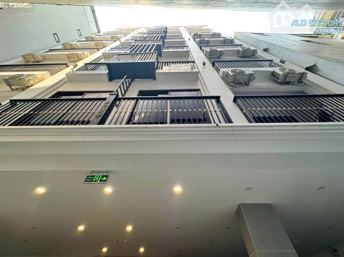 45 TỶ!! Toà Apartment 8T Trịnh Công Sơn 136m^2, mt 15m, thang máy. DT 2 TỶ/ năm, full pccc