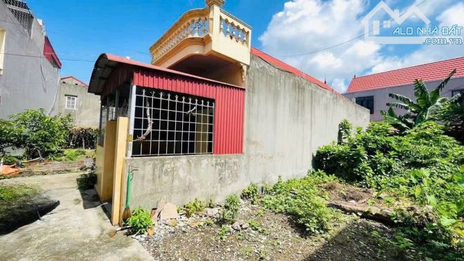 Nhà 1 tầng mái bằng giá rẻ ngay trung tâm Quán Toan