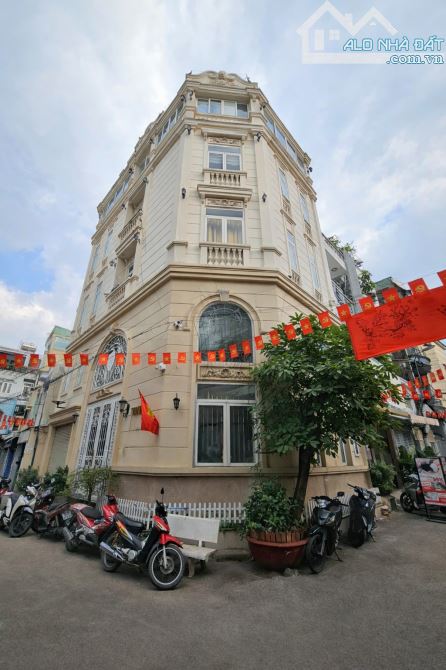 GIẢM 800 TRIỆU – LÔ GÓC 5 TẦNG, THANG MÁY – NGANG 7,5M – GARA Ô TÔ - GÒ VẤP. CHỈ 14,2
