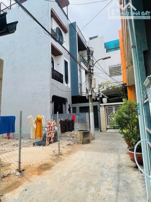 Bán gấp lô đất đẹp đường Đỗ Quang Trung tâm Đà Nẵng giá sập hầm