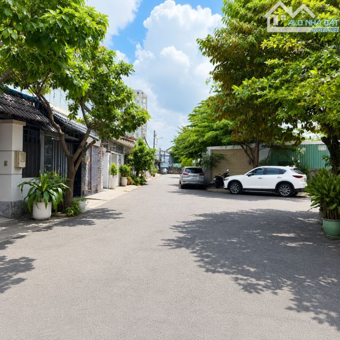 Nhà 73m² 3 lầu khu bên sông Hiệp Bình Chánh, HXH, không quy hoạch, hoàn công. Giá 8,8 Tỷ