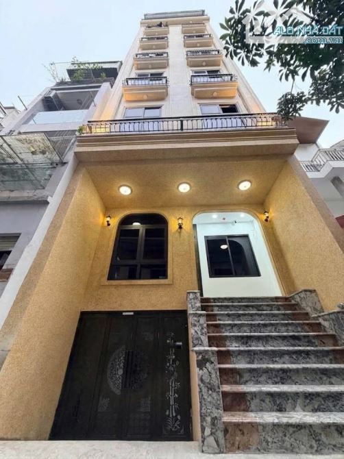 CHDV ôtô đỗ cửa Lương Thế Vinh - Thanh Xuân, thang máy full nội thất, pccc đủ, cạnh ĐH HN