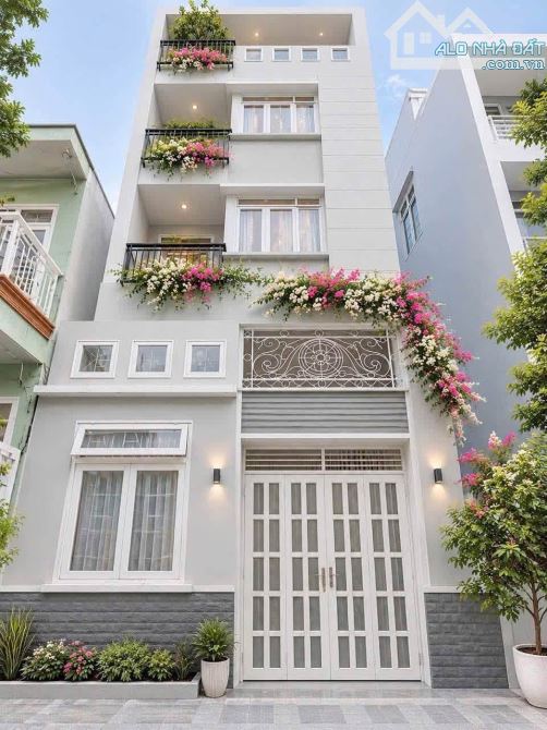 Bán Nhà Ngay Khu Người Hoa Đường Phó Cơ Điều - Giá 3 Tỷ 090 / DT: Ngang 5,5m x Dài 17m