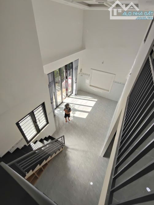 NHÀ LINH XUÂN 62M2 NGANG KHỦNG 7.7M – MỚI XÂY 1T1L- 3PN – NHỈNH 4 TỶ