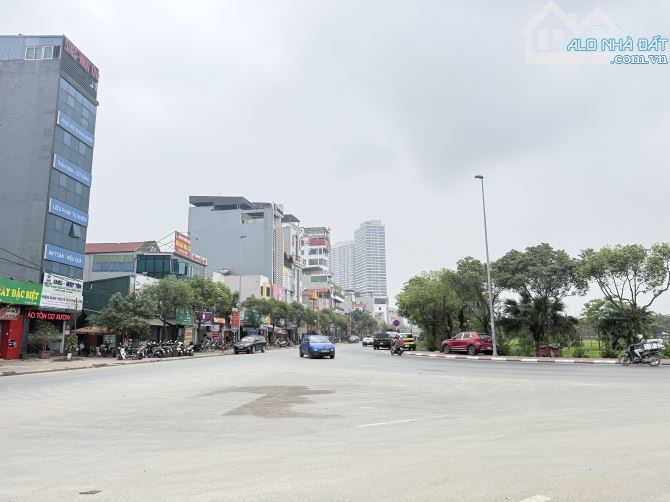 NHỈNH 3 TỶ CÓ NGAY CĂN 2 PN INTRACOM RIVERSIDE - FULL NỘI THẤT - VIEW CẦU NHẬT TÂN THOÁNG