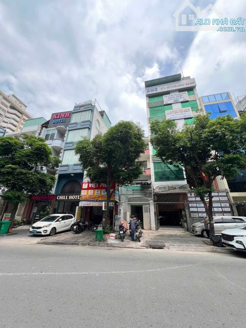 BÁN GẤP!MẶT TIỀN ĐƯỜNG THƯƠNG HIỆU-8X25M, 3 TẦNG-HỢP ĐỒNG THUÊ 100 TRIỆU/THÁNG-GIÁ: 56 TỶ!