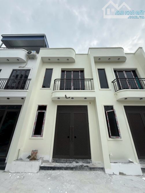Nam Sơn An Dương nhà 2 tầng 50m giá công nhân
