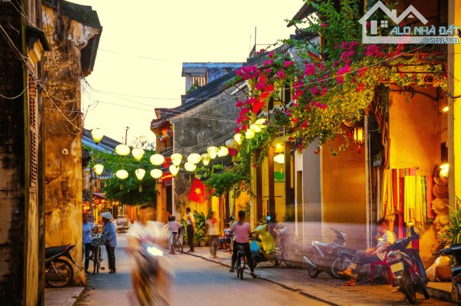 BÁN NHÀ 2 TẦNG MẶT TIỀN PHỐ CỔ NGUYỄN THÁI HỌC GẦN NGÃ 4 LÊ LỢI | NGANG 6.6M, NỞ HẬU 6.8M