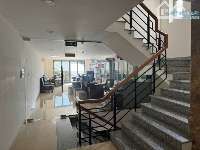 Toà Văn Phòng 7 tầng đường YÊN THẾ - gần chợ Hoà An - Cẩm Lệ - Đà Nẵng