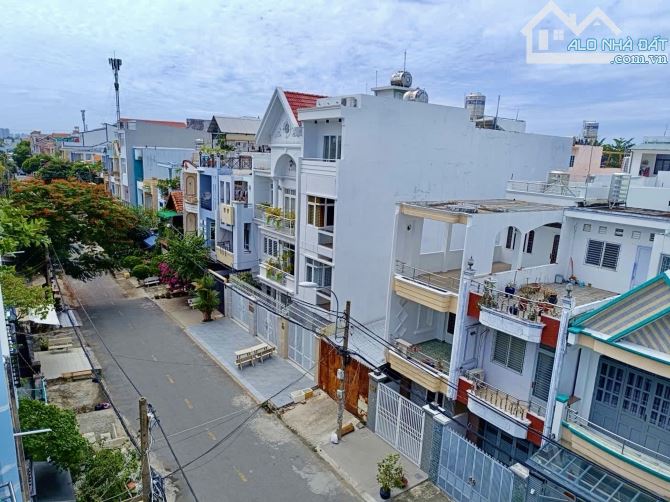 🏡 MẶT TIỀN KDC BÌNH HƯNG - BẾN XE QUẬN 8 - NGANG 4m x 20m - 4 TẦNG - CHỈ HƠN 9Đ