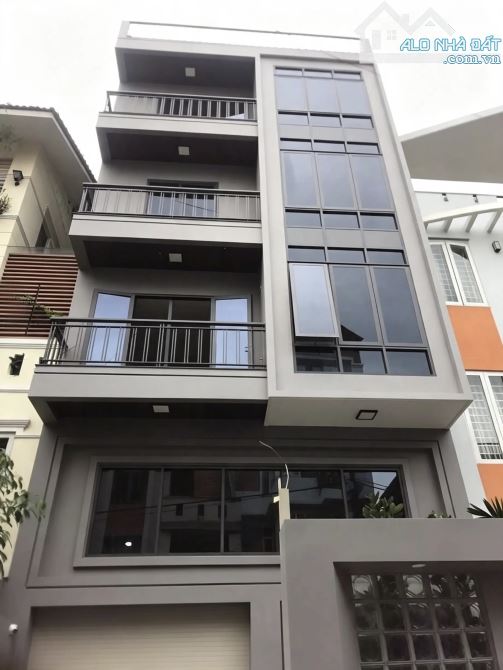 Bán Nhà Ngay SVĐ Thống Nhất - Nguyễn Kim, Quận 10. Giá 4,09Tỷ - Ngang Khủng 6m. Tổng 80m2