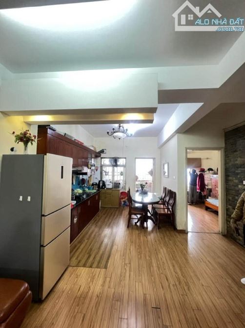 BÁN CHUNG CƯ CT9 KĐT ĐỊNH CÔNG 70M2 2 NGỦ GIÁ 4.6 TỶ