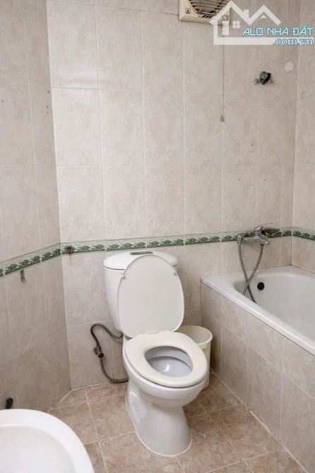 9.9 TỶ 152m CĂN GÓC 3 NGỦ 3 VỆ SINH HOÀNG ĐẠO THÚY TRUNG HÒA CẦU GIẤY