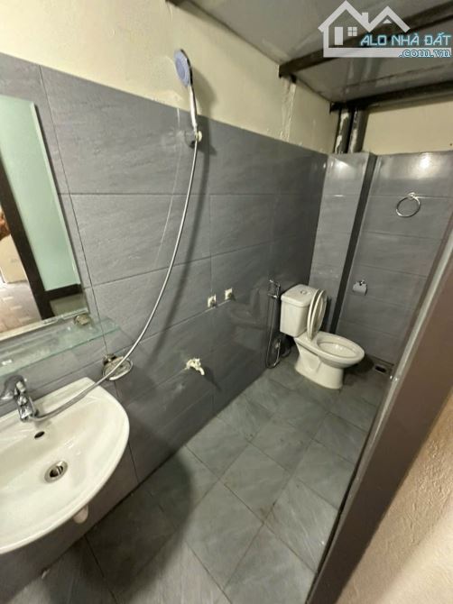 Nhà trọ 2 tầng, 12 phòng - Gần 100m2- KCN Sam Sung Yên Phong, Bắc Ninh - Chỉ 2,6x tỷ