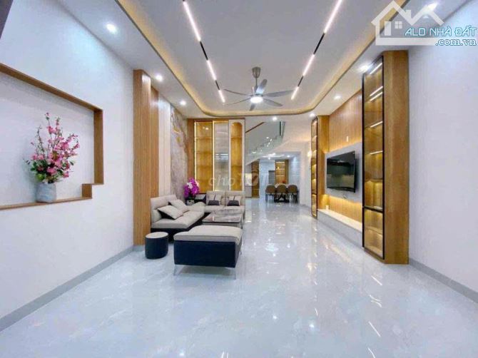 Bán nhà 3 tầng mới đường Hòa Minh 7 –Gần biển Nguyễn Tất Thành, DT 72M2 – Giá 7,1 TỶTL