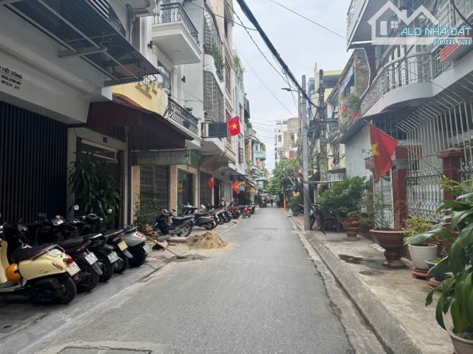 Bán nhà lô góc 50m2 xây 4 tầng phố Trần Nguyên Hãn, Lê Chân. Giá chỉ 3,85 tỷ
