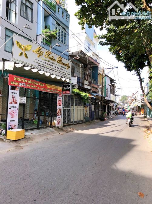 NHÀ TRỌ 5 TẦNG - THU NHẬP ỔN ĐỊNH - KHUÔNG VIỆT - TÂN PHÚ - 9PN - KHÔNG GIAN SẠCH SẼ