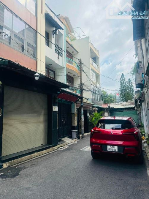 Ngợp bank bán gấp nhà 4 tầng 1/ Ngay Luỹ Bán Bích