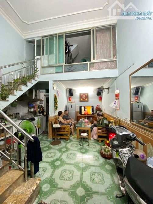 Bán nhà Trần Nguyên Hãn - Lê Chân. 25m² x 3 tầng, khu vực đông dân cư. Chỉ 1,39 tỷ.