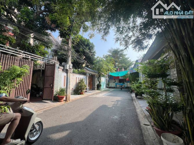 BÁN GẤP BIỆT THỰ ĐƯỜNG BÀN CỜ NGUYỄN HỮU CẢNH 194 M2 GIÁ CỰC TỐT 12.5 TỶ