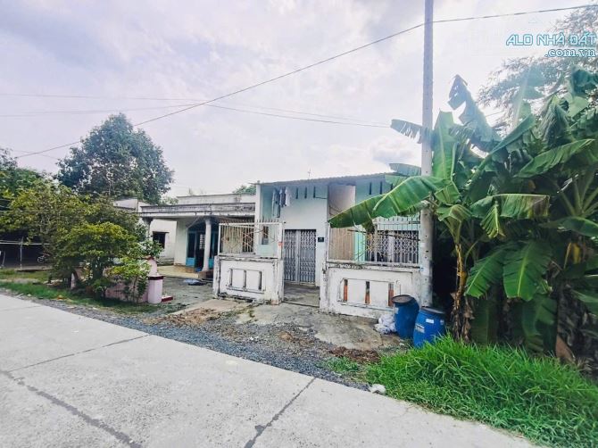 Bán 2 dãy trọ KCN Tây Bắc Đường Tỉnh lộ 8 DT 338m2 Sổ riêng Giá rẻ 1 tỷ ngay khu dân cư