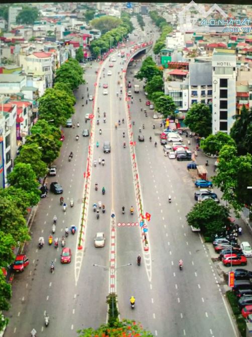 Bán nhà mặt phố Trần Khát , kinh doanh đỉnh, giá chào 75 tỷ