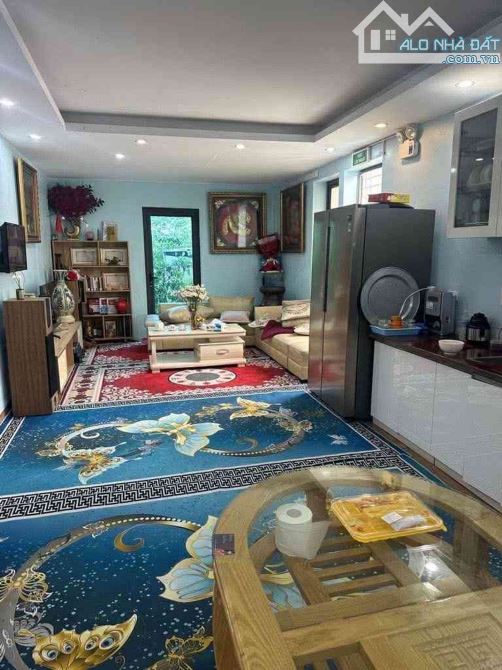10.6 tỷ/227 m2/3 Tầng/ Biệt Thự Khu Làng Nghề Kiêu Kỵ