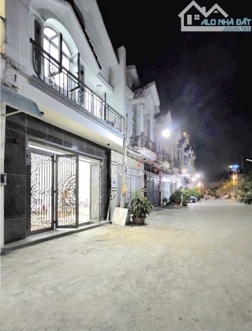 Huỳnh tấn phát nhà đẹp giá rẻ 5 tỷ 69, 2 tầng sân thượng