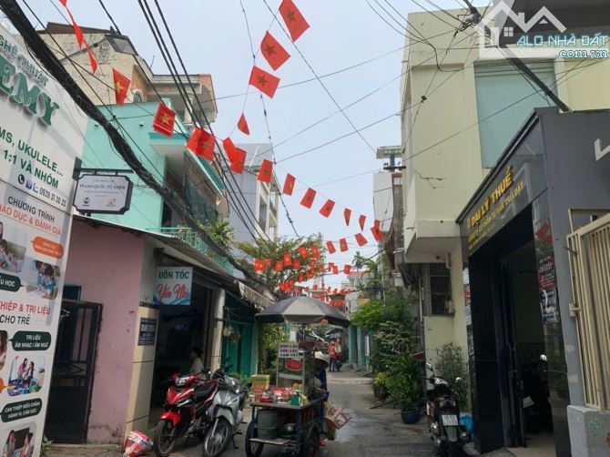Gần Đầm sen Ông Ích Khiêm, Q11 - Dt: 4*16m - 6 tỷ 5