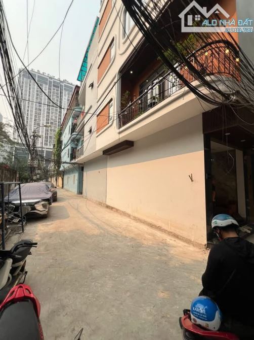 SỞ HỮU NGAY 1 CĂN NHÀ 5 TẦNG LÔ GÓC 2 MẶT Ô TÔ DỪNG ĐỖ GIÁ CHỈ 10,5 TỶ PHỐ NGUYỄN TUÂN