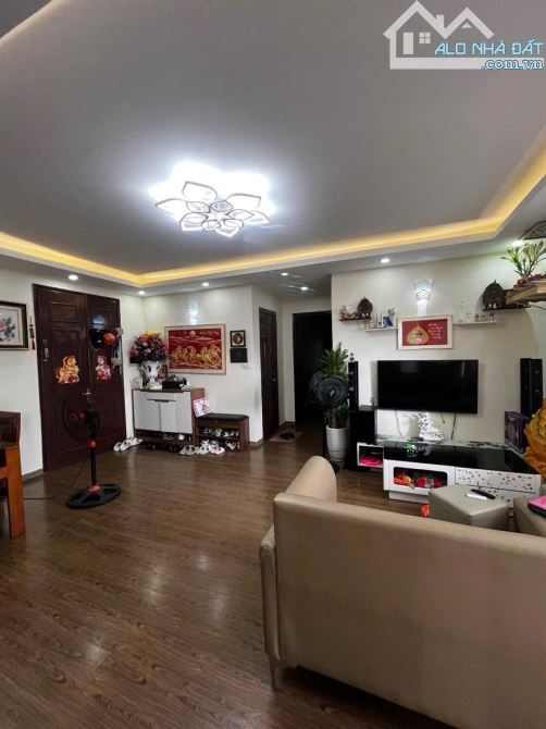 BÁN CĂN HỘ CHUNG CƯ BA HÀNG LĨNH NAM, HOÀNG MAI, LÔ GÓC, 3 NGỦ
