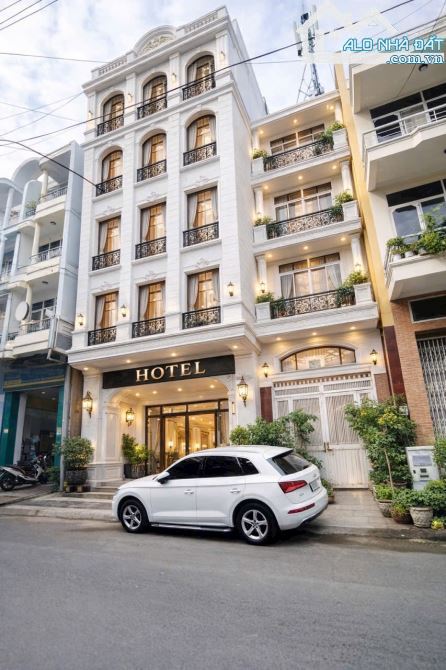Giảm 8 Tỷ Bán Toà Nhà CHDV Hầm 7 Tầng Lê Quang Định 8 x 23m , HĐT 190tr, giá 40 tỷ tl