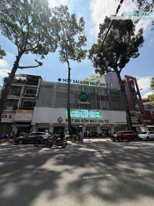 Vị trí vàng - góc 2MT Lý Tự Trọng & Thủ Khoa Huân, Quận 1 - 6x20m - 2 tầng - HĐT 300 triệu