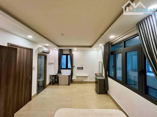 CHDV 5 TẦNG – THANG MÁY – 94M² – 12 PHÒNG – DÒNG TIỀN 53TR/THÁNG – QUẬN 5 – 17 TỶ