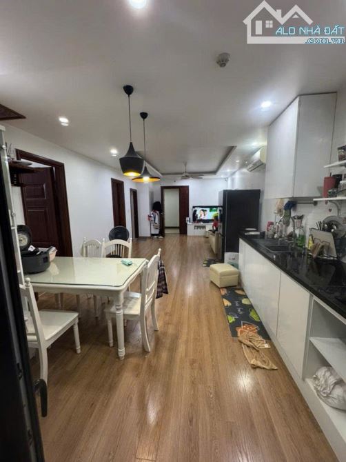 🌟Chỉ 6,8 tỷ chung cư tòa B Central Point 219 Trung Kính, 68m2 2pn 2wc 2 logia ở ngay🌟