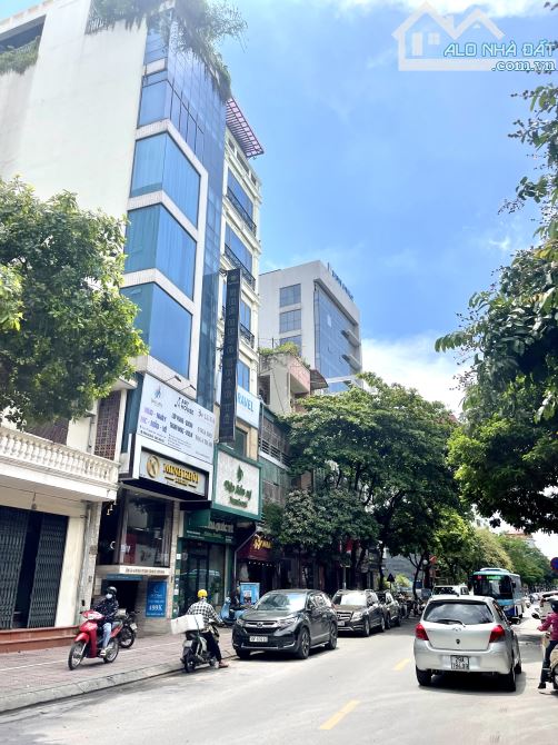 Giảm sâu 7 tỷ mặt phố Nguyễn sơn 9 tầng thang máy dòng tiền dt 160m2 mt 6m giá tốt
