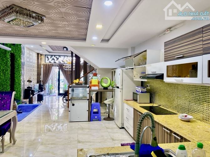 BIỆT THỰ LỰC LƯỠNG THĂNG LONG, VIEW SÔNG – 4TẦNG 4MÊ, THANG MÁY – HỒ BƠI, PHÒNG NGỦ MASTER