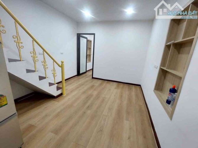 Bán nhà tập thể Văn Chương - 75m² - 2 tầng - 3 phòng ngủ - Nhỉnh 4 tỷ