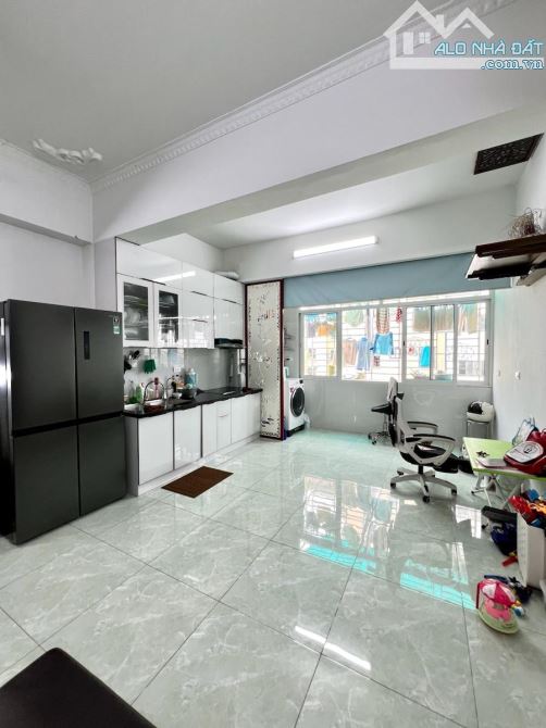 BÁN CHUNG CƯ KĐT ĐỒNG TÀU HOÀNG MAI 80M 3N2VS GIÁ 5.1 TỶ