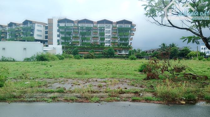 LÔ BIỆT THỰ 309M2 KĐT PHƯỚC TRẠCH HỘI AN, GIÁ CHỈ 9.X TỶ (TL)