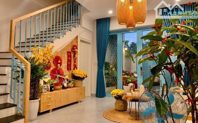 BÁN NHÀ KIỆT Ô TÔ - PHONG CÁCH SANTORINI HY LẠP - THÍCH HỢP CHO THUÊ LÀM HOMESTAY