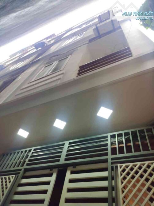 BÁN NHÀ ĐẸP- NGUYỄN KHÁNH TOÀN - CẦU GIẤY - 50M - 6 TẦNG - MẶT TIỀN 4 M. - GIÁ 14,8 TỶ