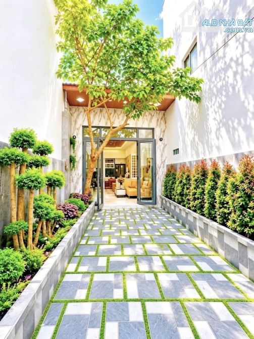 Nhà vườn 4.6x27.8m, cách Phú Mỹ Hưng 5’ Giá 5 tỷ 460