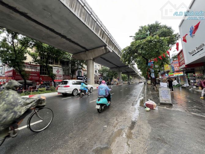 Bán nhà mặt Ngõ Xuân Thủy , 43m2, 5 tầng ,lô góc 3 thoáng ,ô tô ,kd , 11,6 tỷ