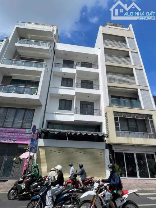 HÀNG HIẾM BAY NHANH MẶT TIỀN GẦN HAI BÀ TRƯNG Q1(5 X 22M)5 TẦNG ,VỊ TRÍ ĐẸP ,GIÁ 35 TỶ