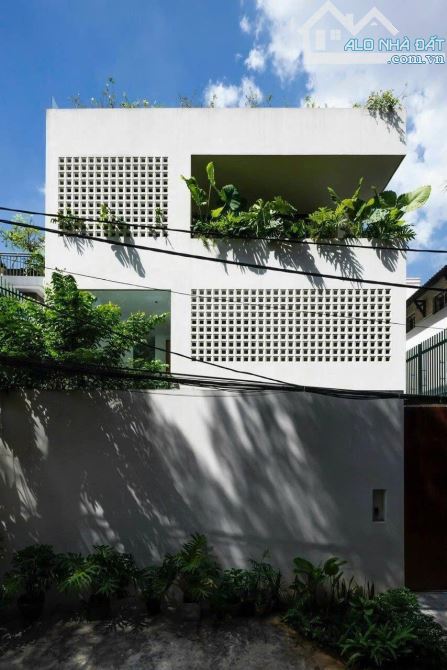 BÁN BIỆT THỰ HỒ BƠI KHU NỘI BỘ 215D7 NGUYỄN VĂN HƯỞNG