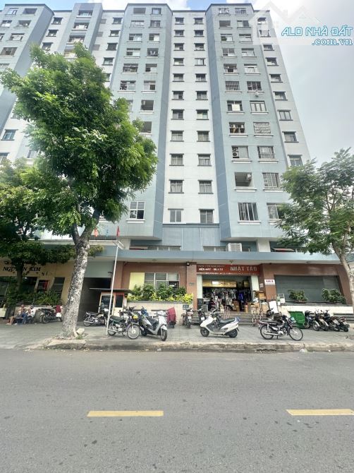 Chung cư Nguyễn Kim Quận 10, thang máy, có sổ hồng, DT 61m2 2PN